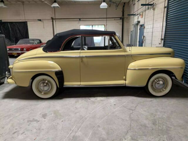 1948 Ford Super Deluxe