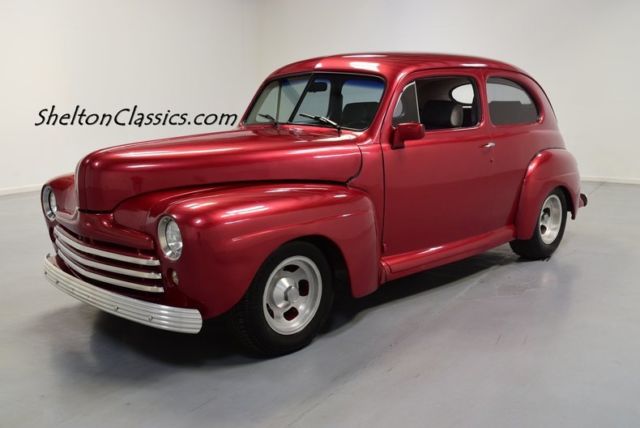 1948 Ford Deluxe Tudor Sedan