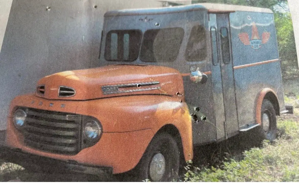 1948 Ford F100