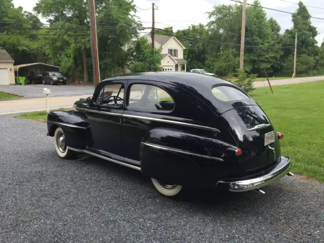 1948 Ford Super Deluxe