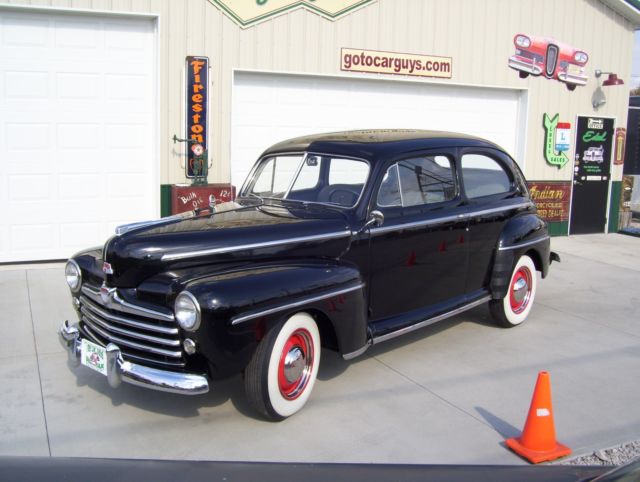 1948 Ford Super Deluxe