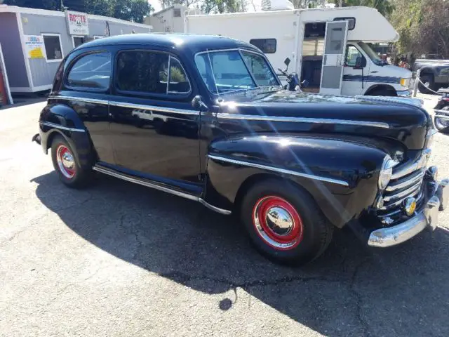 1948 Ford Tudor Sedan Super Deluxe