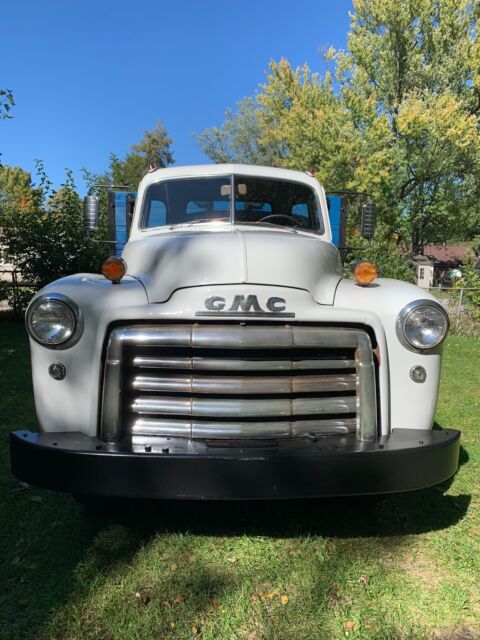 1948 GMC FC300 Stakebed - Dump