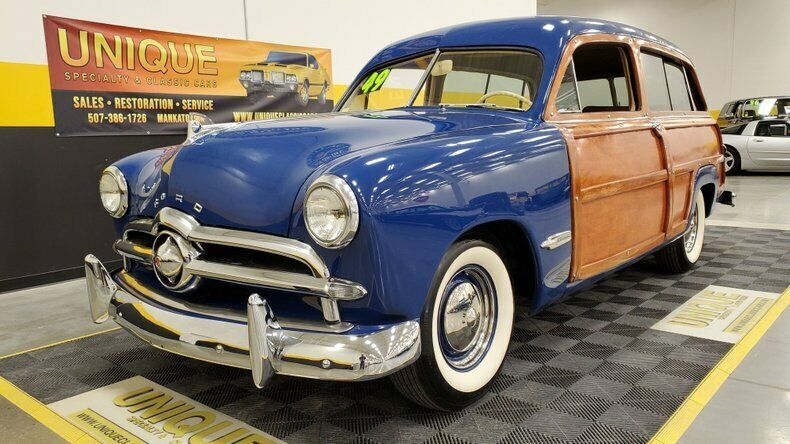 1949 Ford Deluxe Woody Wagon