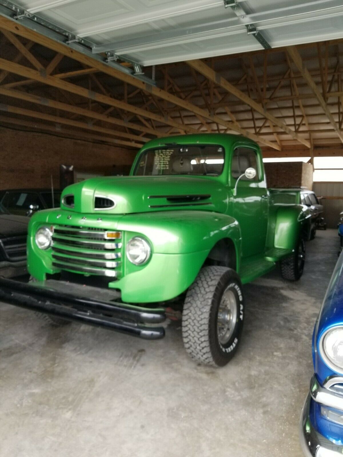 1949 Ford F2