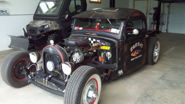 1949 International Harvester pickup