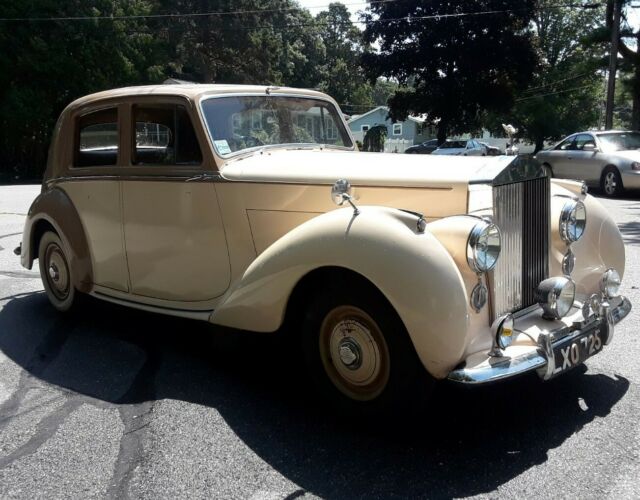 1950 Bentley Mk VI Coach by Vincent of Reading