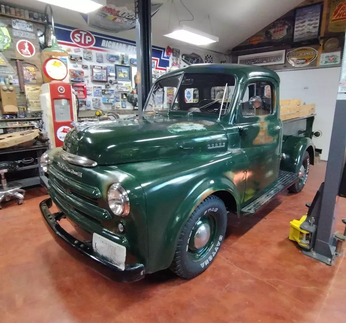 1950 Dodge 2nd Series Pilothouse 5 window