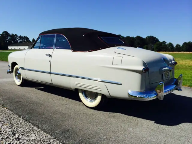 1950 Ford Deluxe convertible