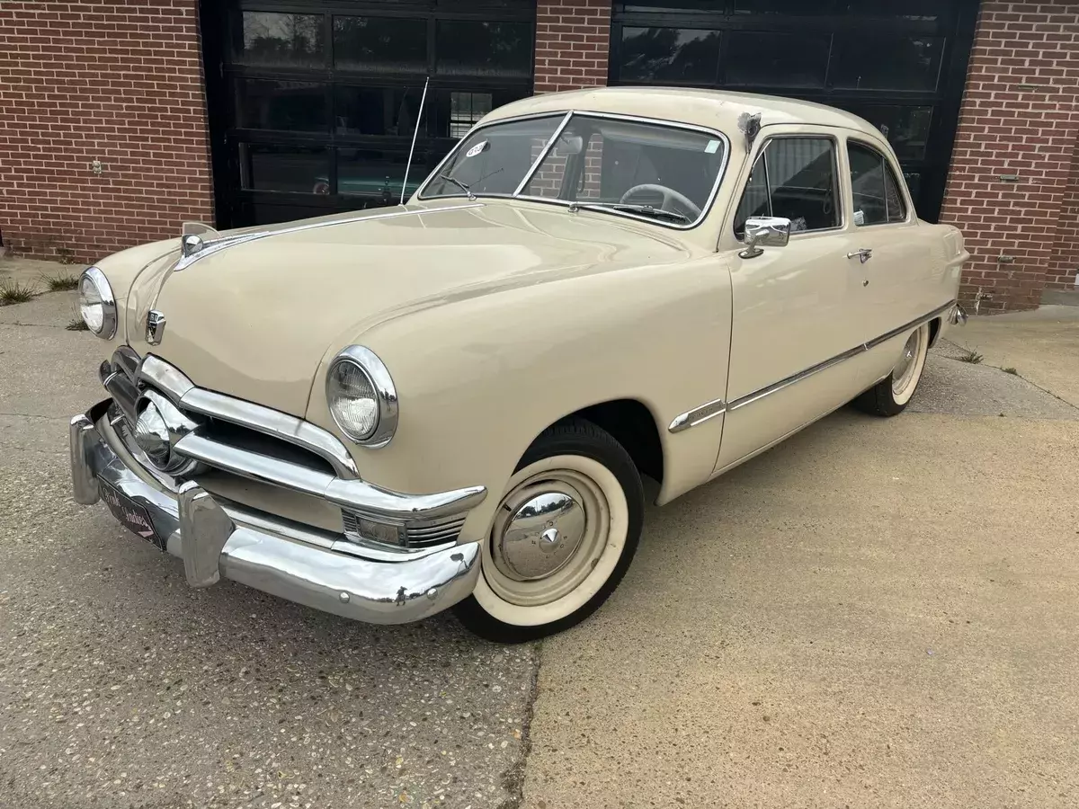 1950 Ford Victoria