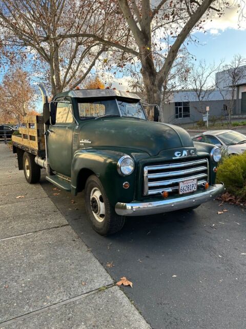 1950 GMC 250 Crome accessories and running lights