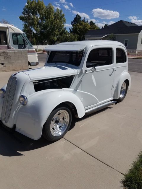 1951 Ford Anglia