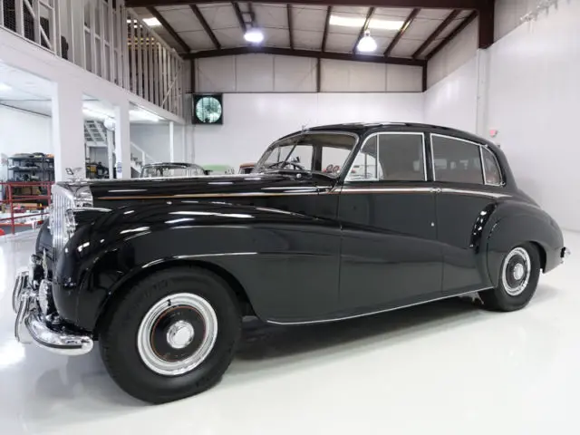 1951 Bentley Mark VI Light Weight Sports Saloon by H.J. Mulliner 