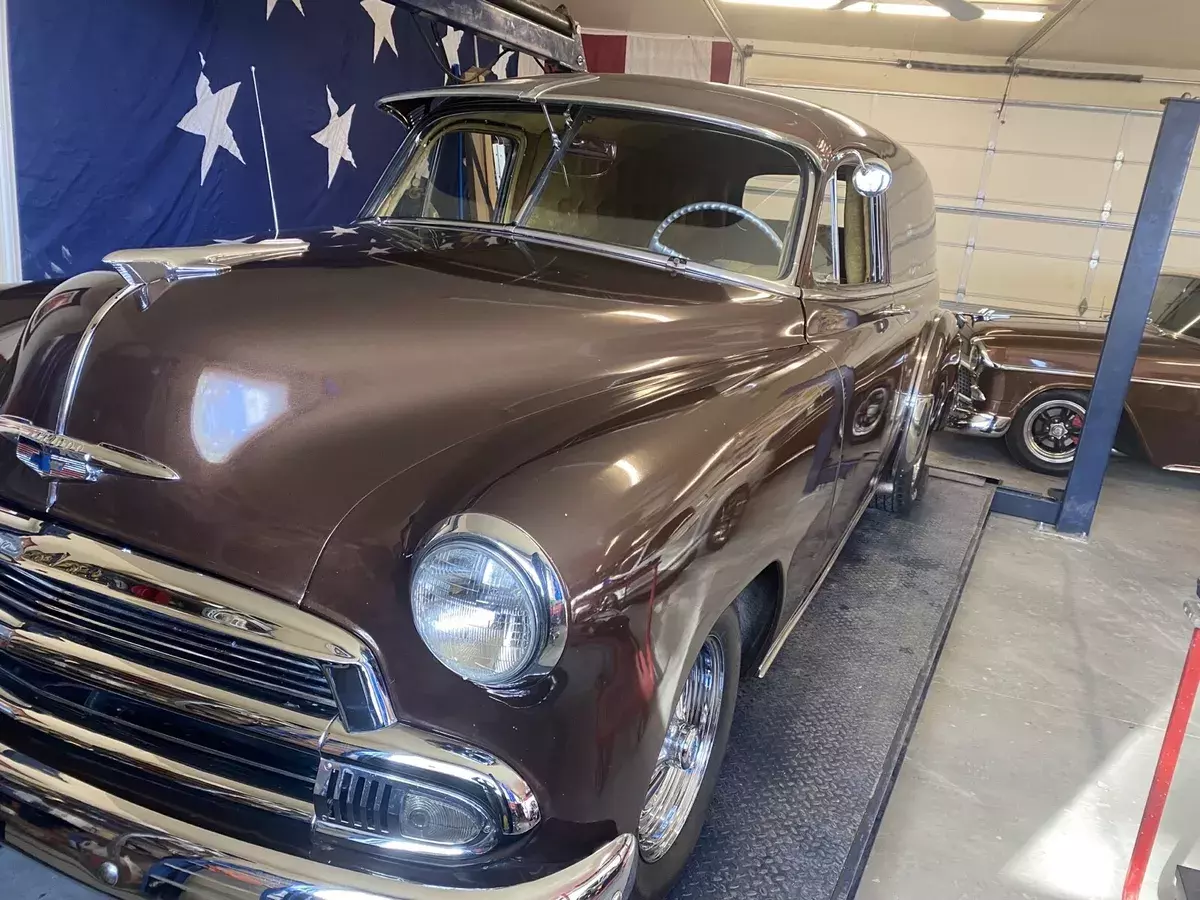 1951 Chevrolet Sedan Delivery crome