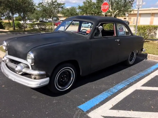 1951 Ford Custom 2DR