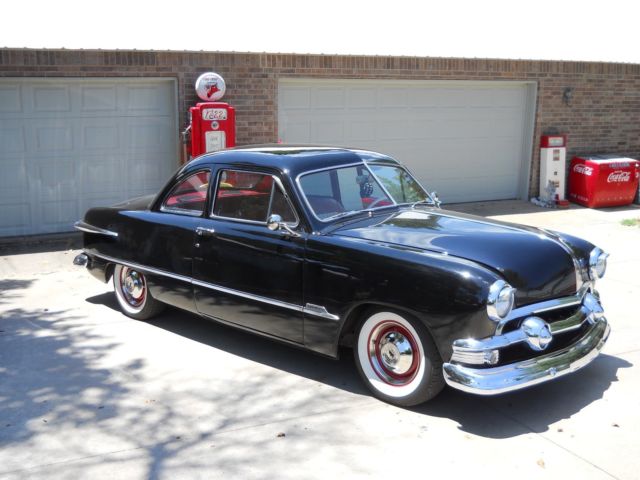 1951 Ford Club Coupe Custom Deluxe
