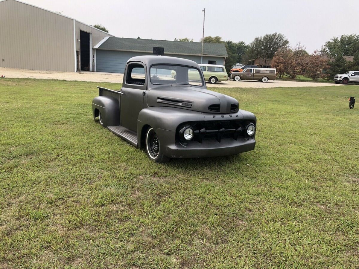 1951 Ford F1 hot rod