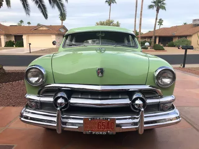 1951 Ford Super Deluxe