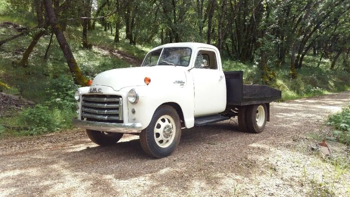 1951 GMC 250 flatbed