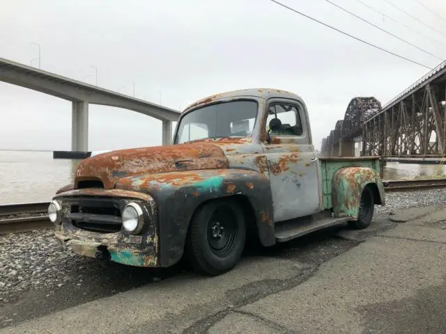 1951 International Harvester R-110