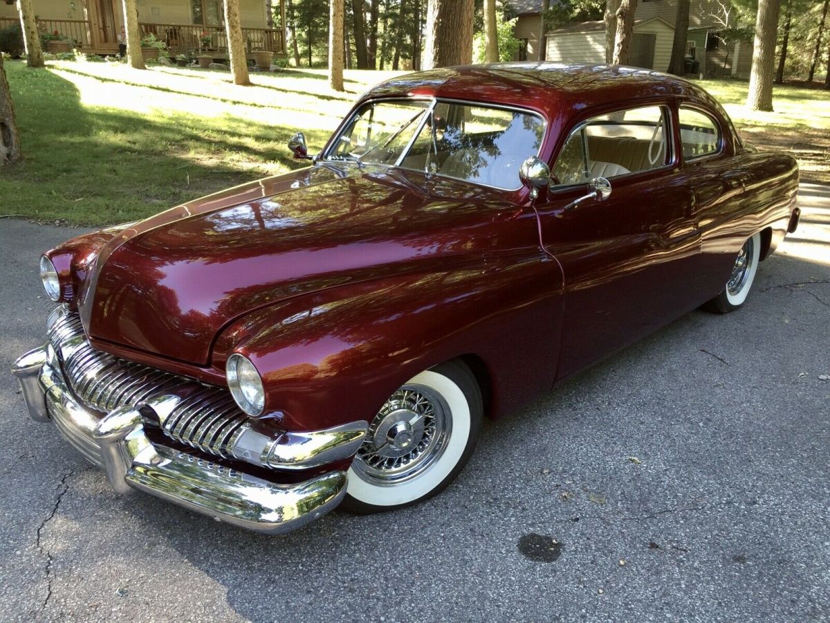 1951 Mercury Custom 2 dr