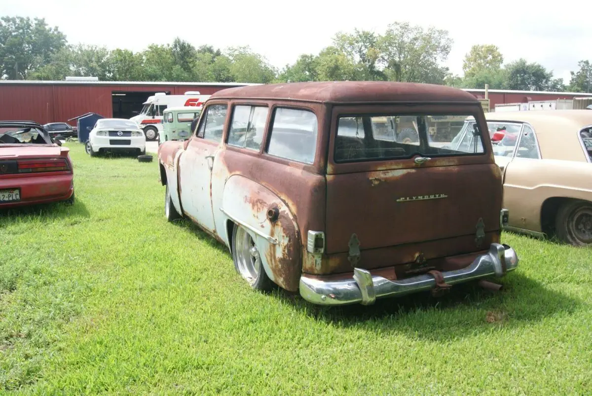 1951 Plymouth Suburban