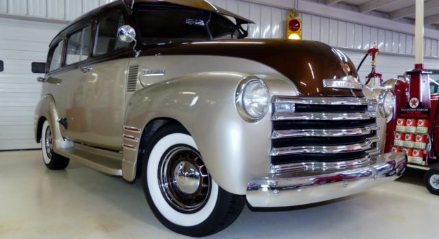 1952 Chevrolet Suburban --