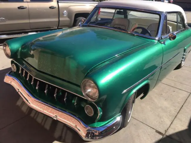 1952 Ford CRESTLINE BUCKETS