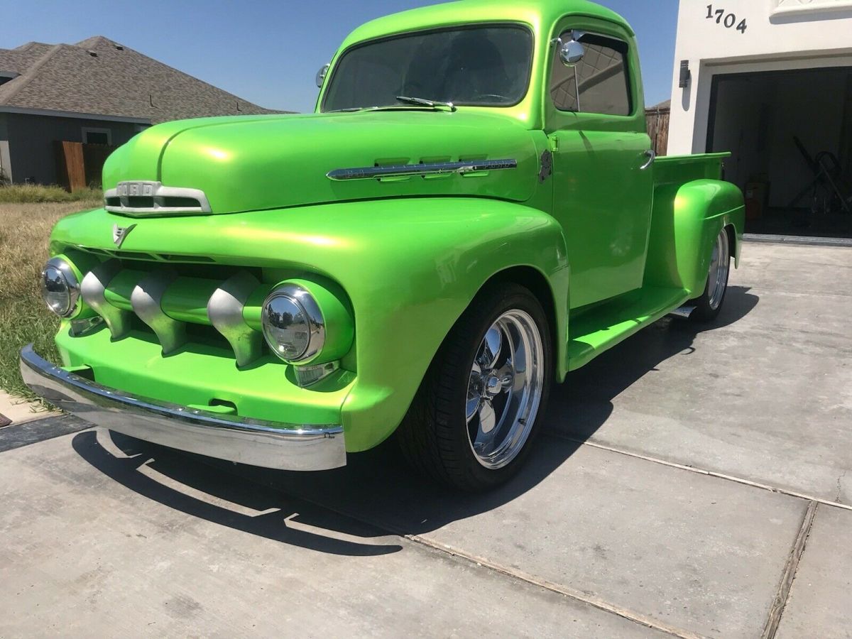 1952 Ford F-100 F1 Custom Ford Show Truck Quality (No Rust) Driver