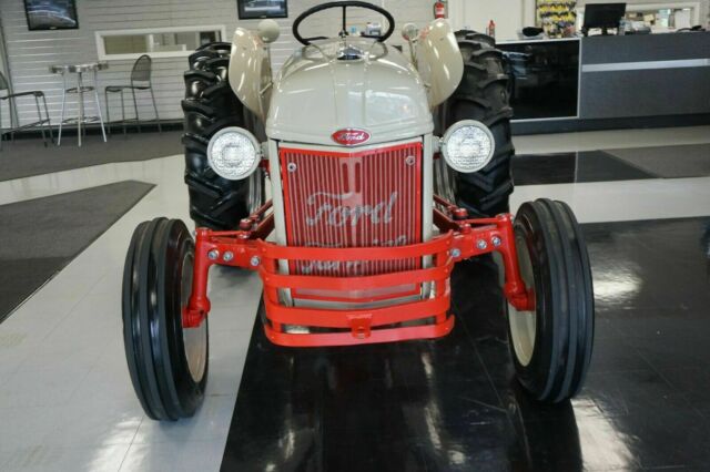 1952 Ford 8N-B Tractor 8N