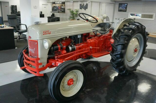 1952 Ford Tractor 8n B All Original Fully Restored To Brand New Runs Drive For Sale Photos Technical Specifications Description