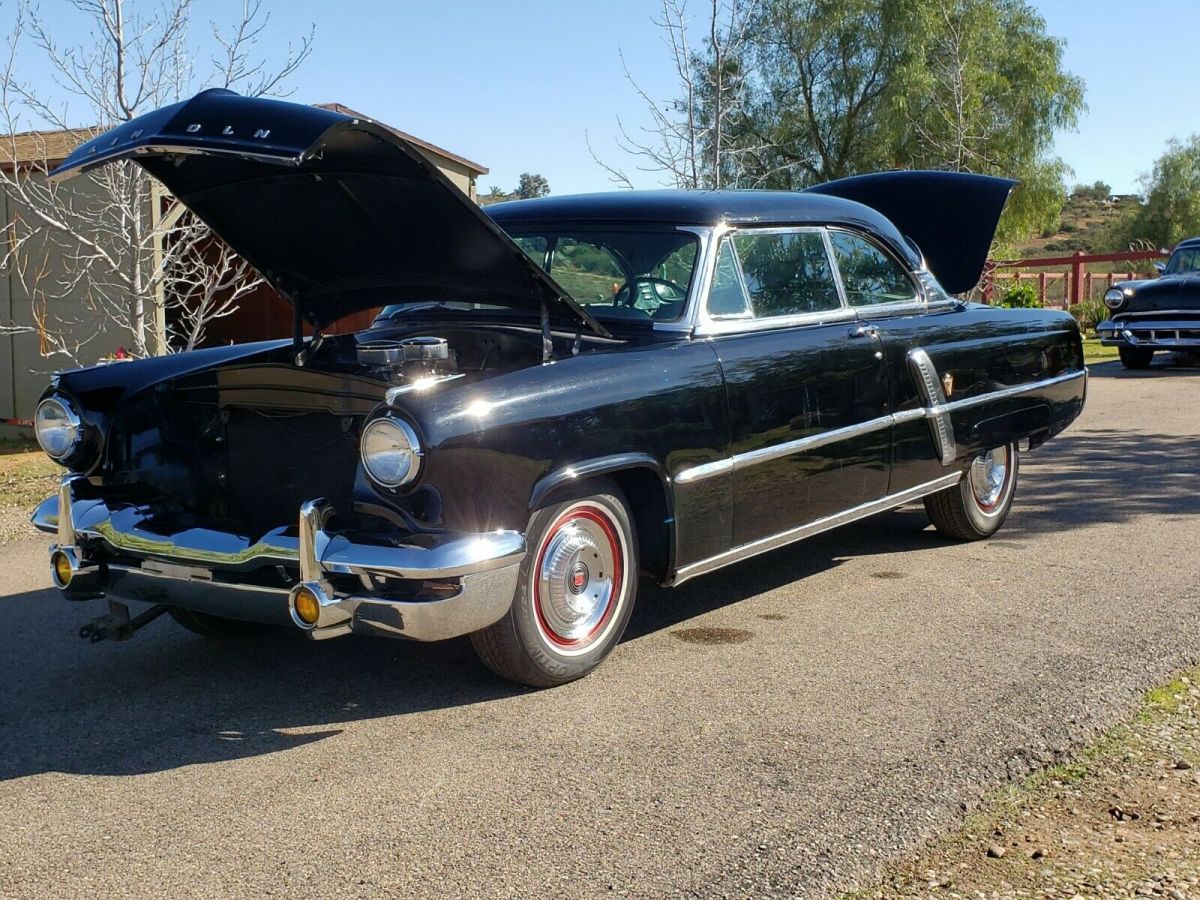 1952 Lincoln Cosmopolitan Hardtop 2-Door Coupe