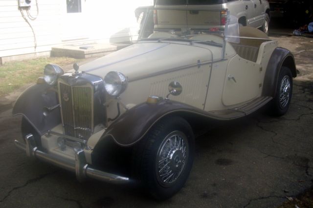 1952 MG T-Series PINSTRIPE