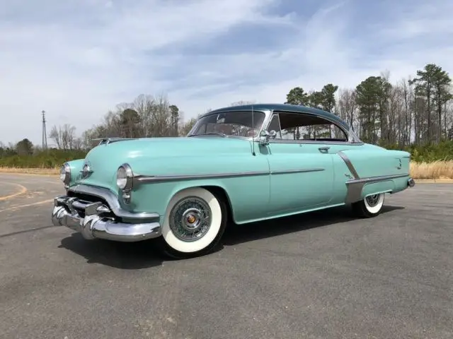 1952 Oldsmobile Ninety-Eight Holiday