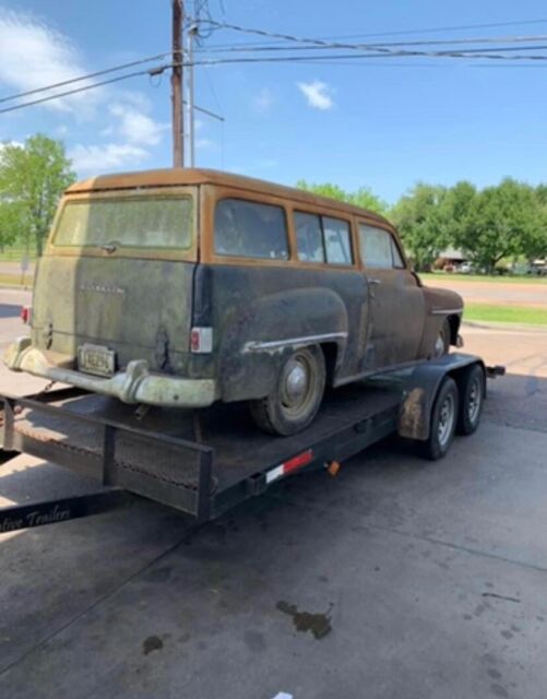 1952 Plymouth Suburban