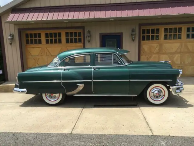 1953 Chevrolet Bel Air/150/210