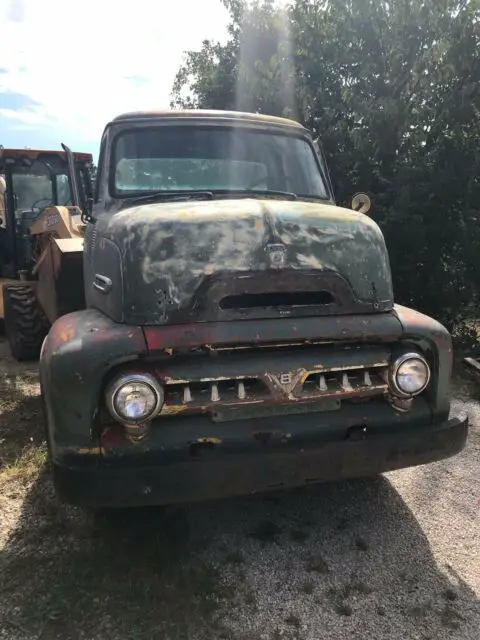 1953 Ford C600 COE Truck Deluxe