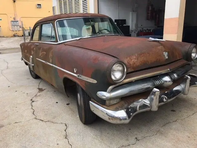 1953 Ford Crestline