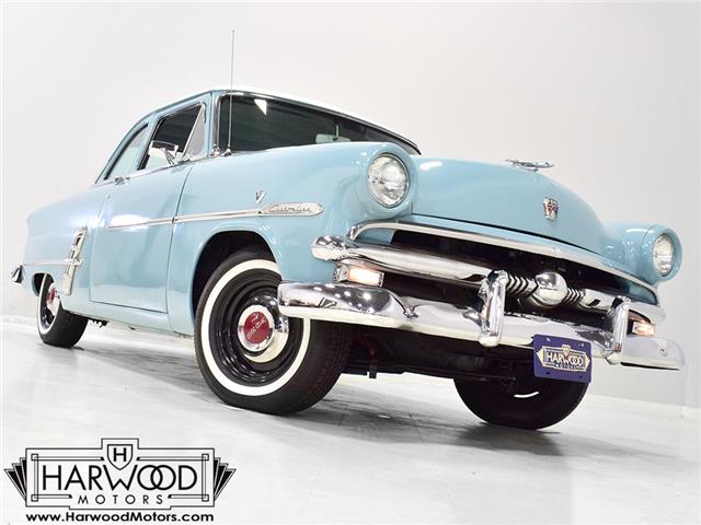 1953 Ford Customline Coupe --