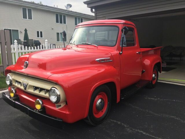 1953 Ford F-100 Custom Cab