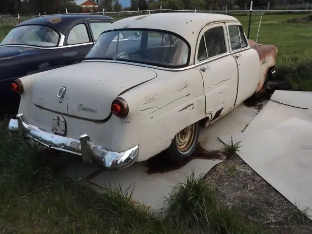 1953 Ford Mainliner