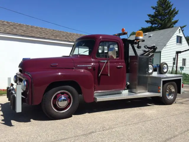 1953 International Harvester R120