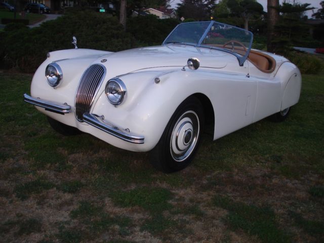 1953 Jaguar XK 120 TAN