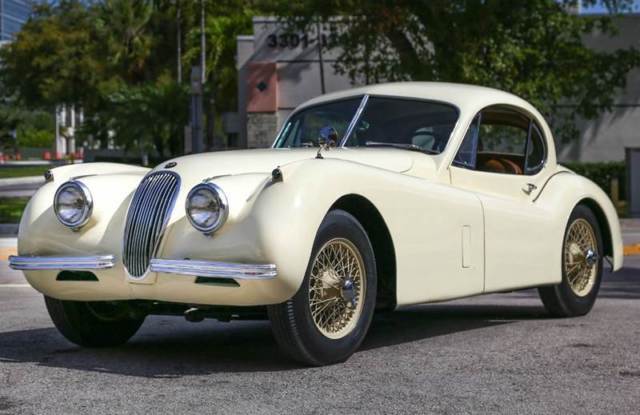 1953 Jaguar XK 120 COUPE