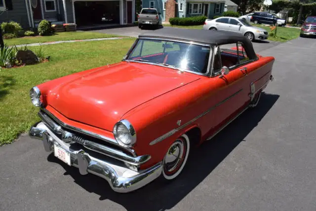 1953 Ford Crestline