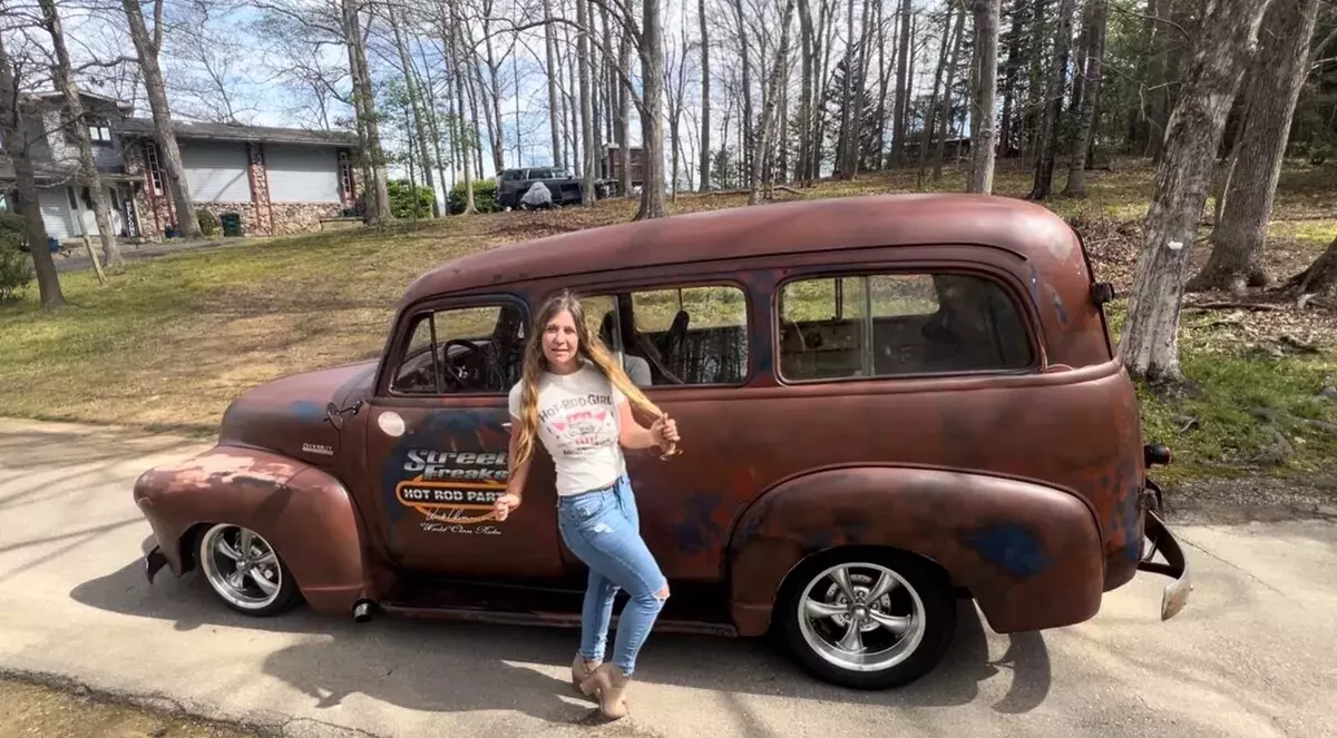 1954 Chevrolet Suburban yes