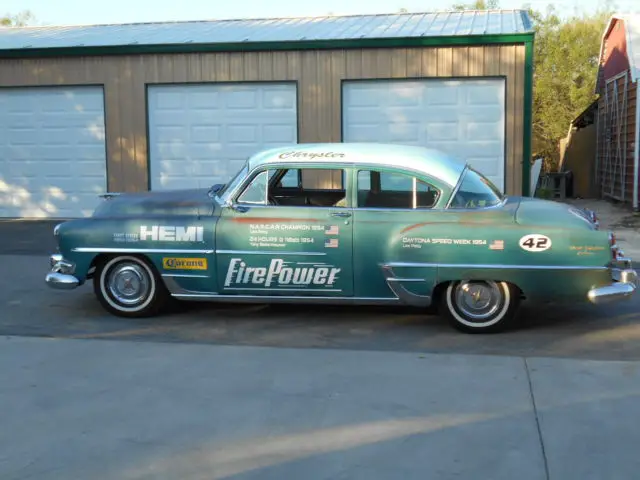 1954 Chrysler New Yorker Deluxe