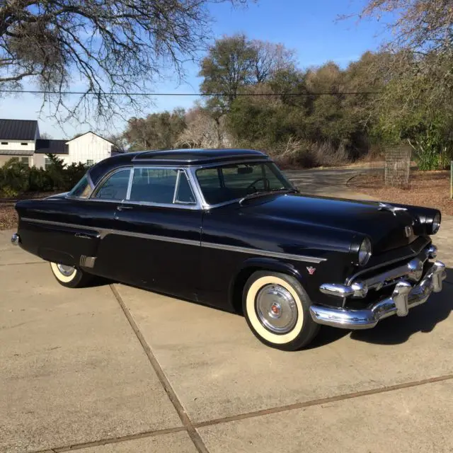 1954 Ford Crestline SKYLINER