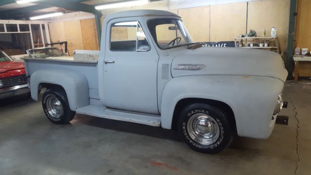 1954 Ford F-100 stepside