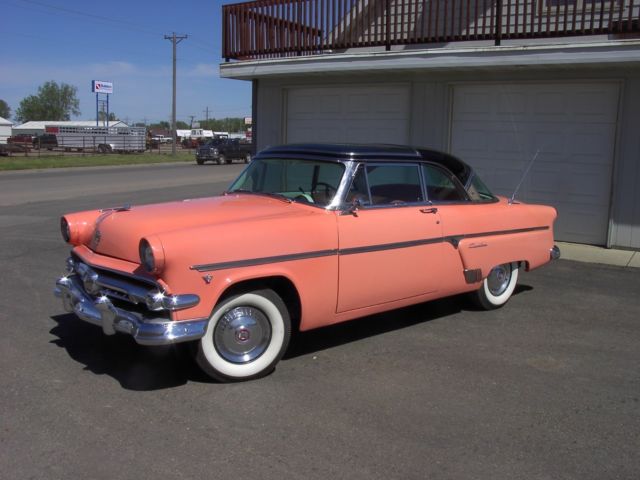 1954 Ford Crown Victoria